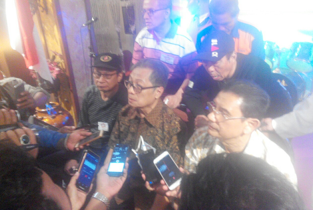 Widodo Ketua umum Forum perjuangan warga Tanjung Perak memberikan keterangan Pers mengenai gugatan Hak Atas tanah warga terhadap Pelindo III